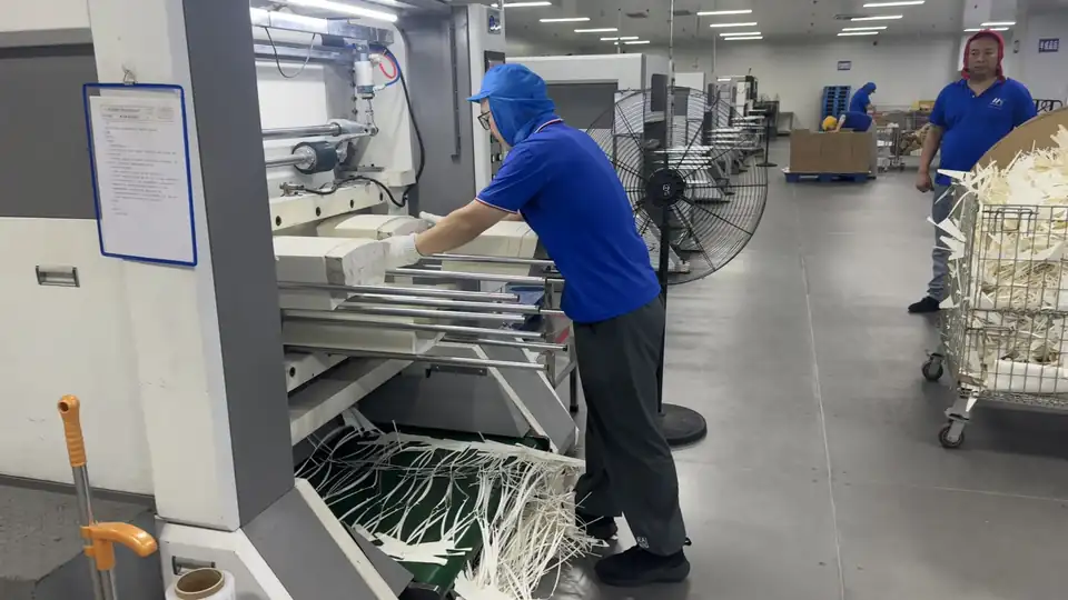Paper cup body die cutting process